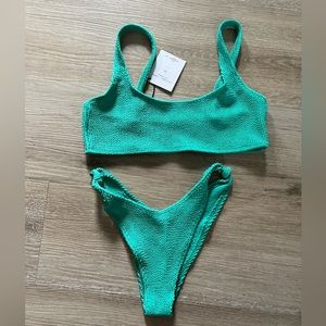 NWT-Skatie Maya bikini top-S